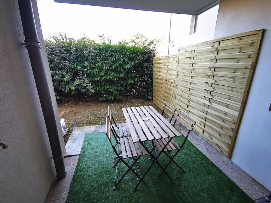 Grand Studio Lumineux Et Sa Terrasse Au Calme Toulouse Exterior foto