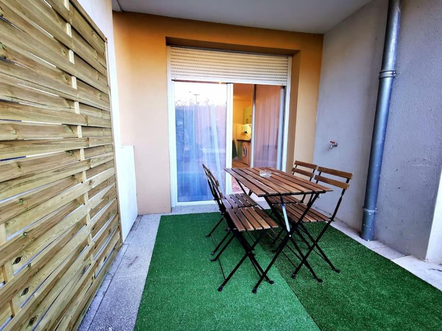 Grand Studio Lumineux Et Sa Terrasse Au Calme Toulouse Exterior foto